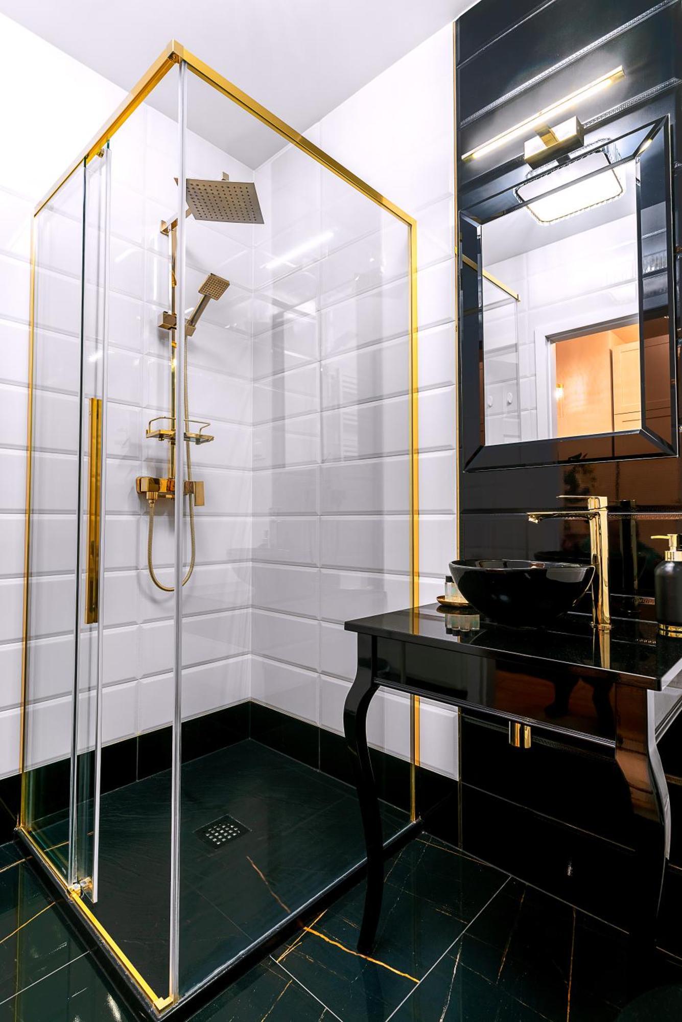 Apartament Versace Ksiecia Witolda วรอตซวาฟ ภายนอก รูปภาพ